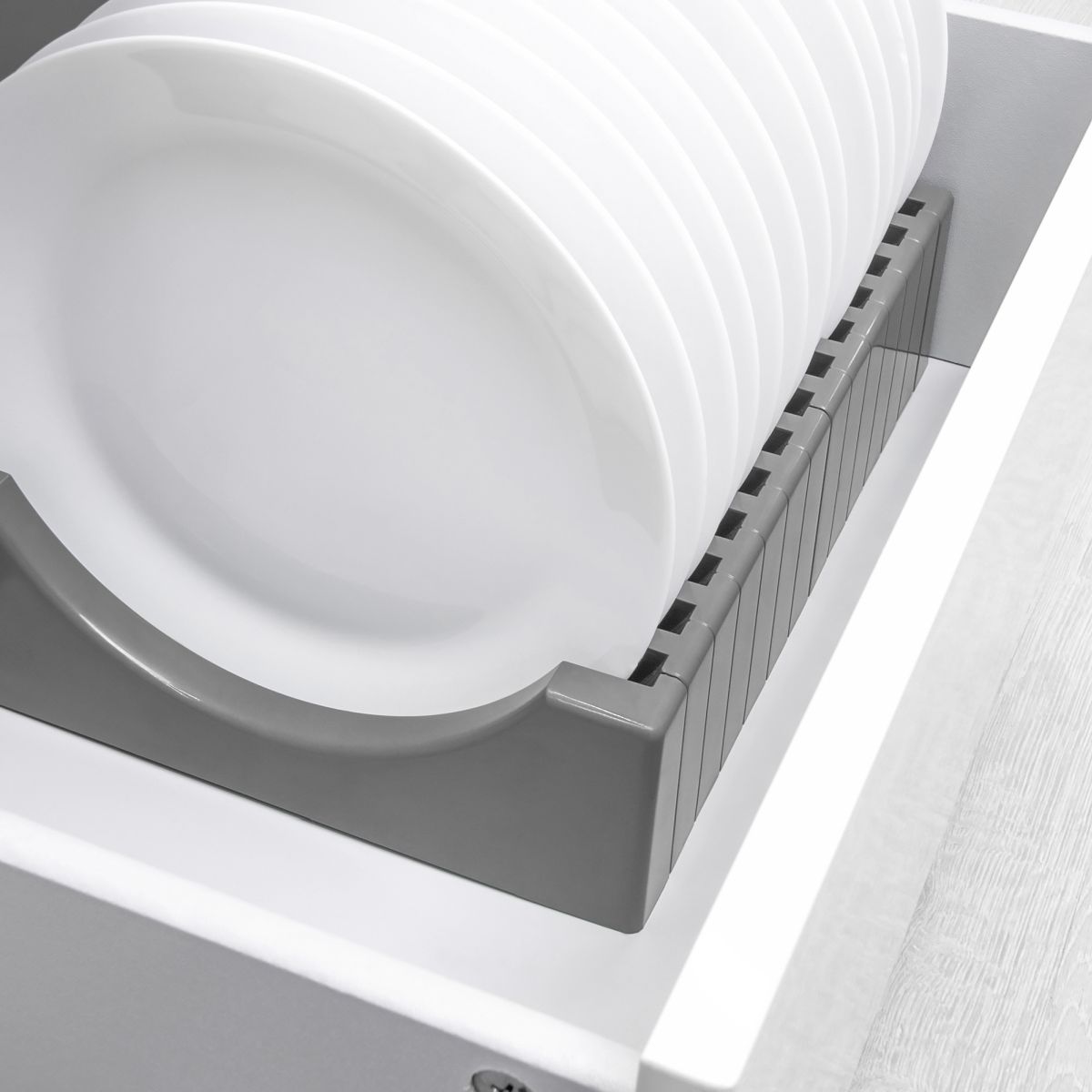 Emuca Teller-Organizer-Set für Möbel, mit einer Kapazität für 13 Teller,  Kunststoff, Grau — Brycus